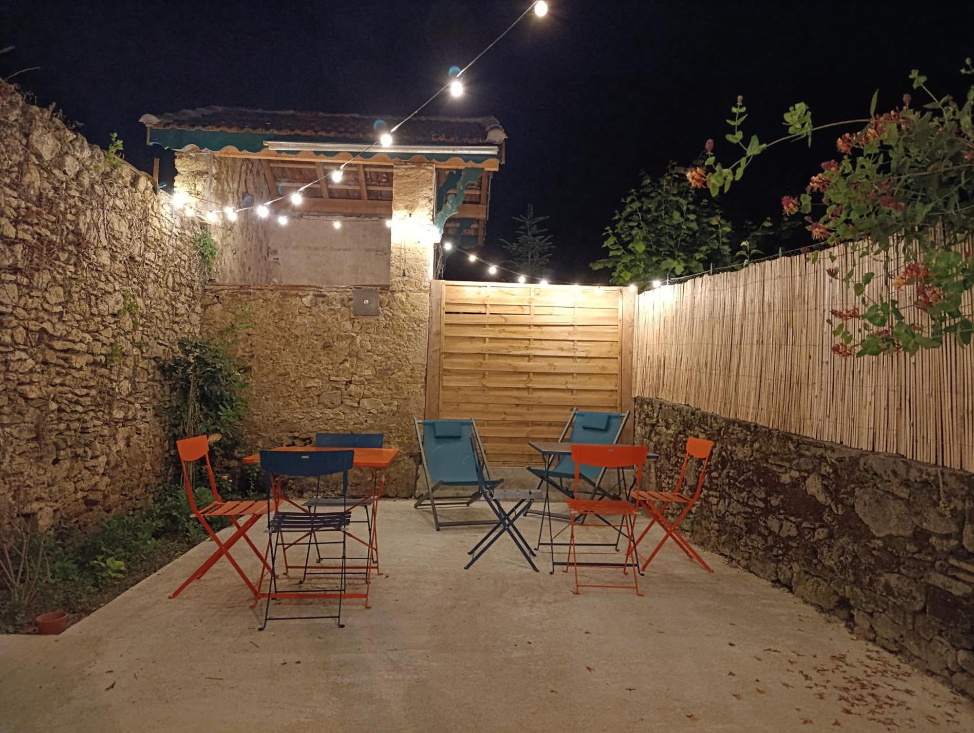 Maison Irondas Saint-Pierre-d'Aurillac 外观 照片