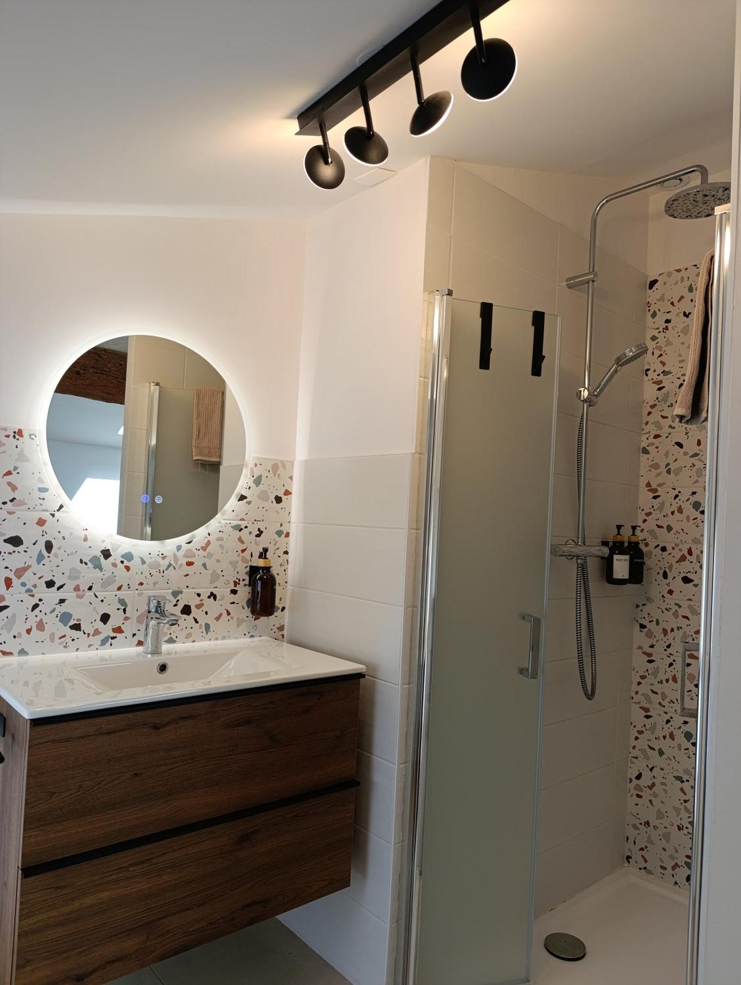 Maison Irondas Saint-Pierre-d'Aurillac 外观 照片